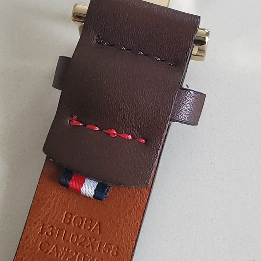 🎀Luxury Tommy Hilfiger Women's Slim Leather Belt Chic Gold H Monogram Accent🎀 - Picture 4 of 5